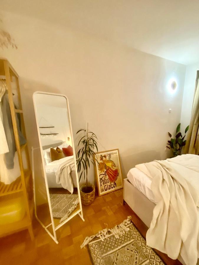 Modern Couples Coastal Getaway Mm Apartmán