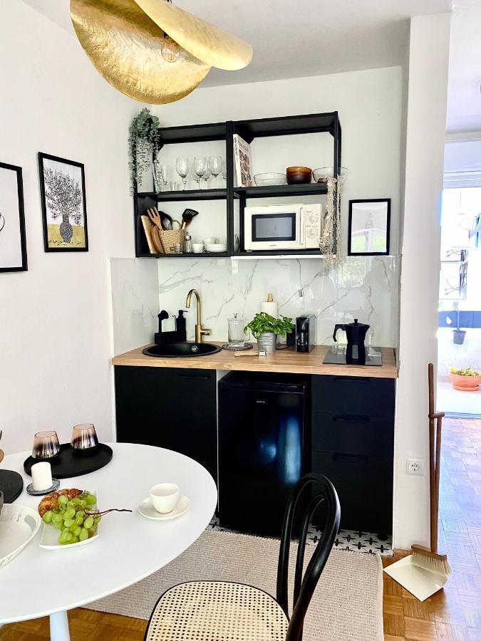 Modern Couples Coastal Getaway Mm Apartmán *